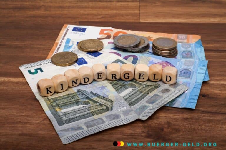 Kindergeld Erhöung 2025 und 2025 Höhe zeigt Tabelle