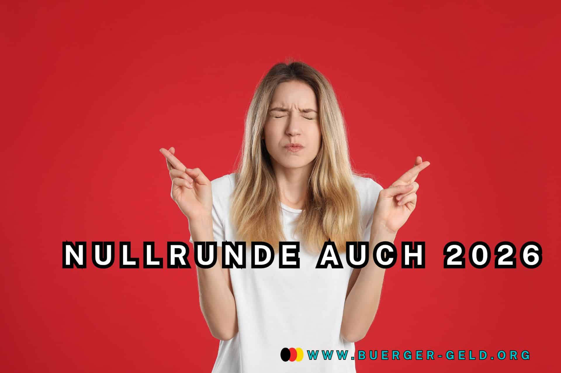 junge Frau mit geschlossenen augen kreuzt die Finger jeder Hand