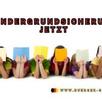 Kinder mit einem Blatt vor den Gesichtern